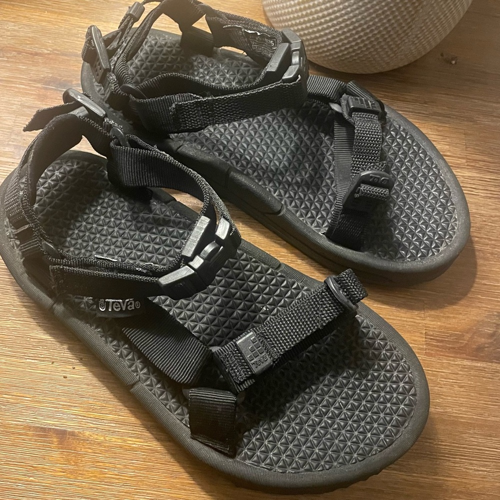 TEVA Universal Approach Sandals - Picture 6 of 14